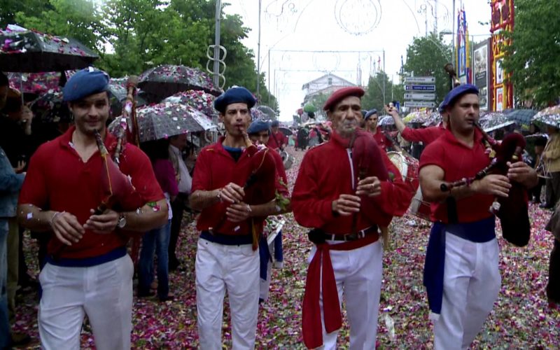 Festa das Cruzes | “Bamos às Cruzes”, diz o Pobo de Ba’celos e da regiom