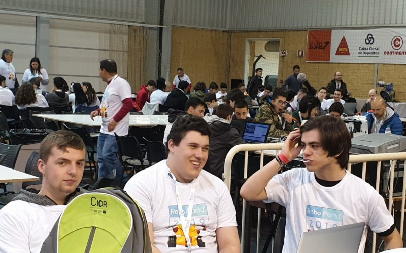 Tecnologia | Alunos da CIOR marcam presença na RoboParty de Guimarães