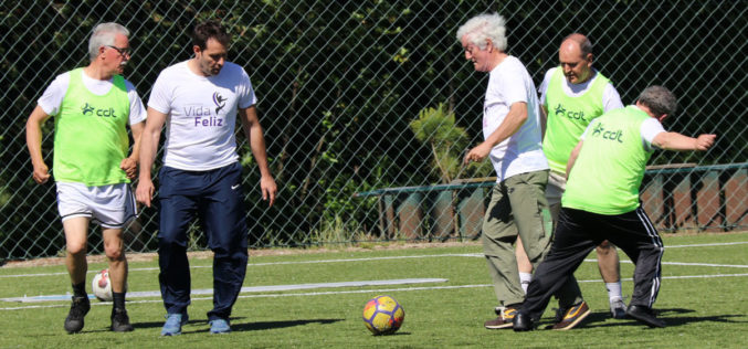 ‘Walking Football’ reúne antigos jogadores do Vitória e utentes do Vida Feliz