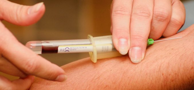 Saúde | Centros de Saúde começam a fazer testes de sangue na hora