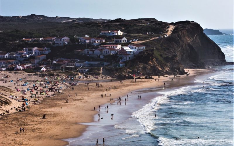 Negócios | Posicionar Portugal como um dos destinos turísticos mais competitivos e sustentáveis do mundo