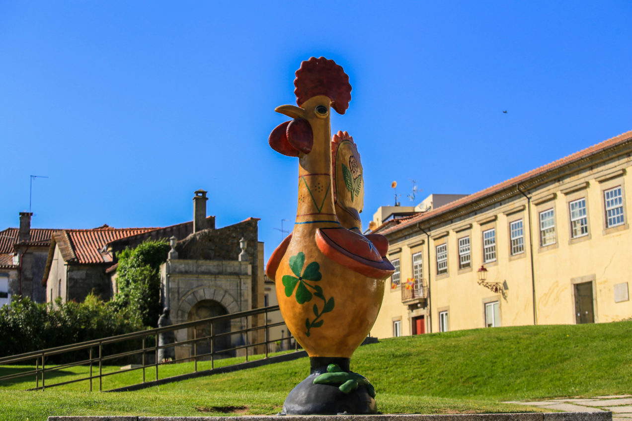 galo de barcelos - artesanato - tradição - identidade - prémio cinco estrelas - reconhecimento - símbolo - portugal - portugueses