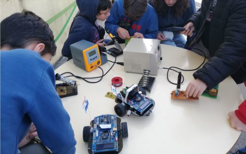 ‘Robots e Drones’ na EB de Pedome atraem alunos