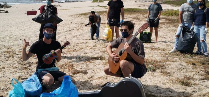 Ambiente | Andreas e Verdim colhem lixo nas praias da Póvoa de Varzim