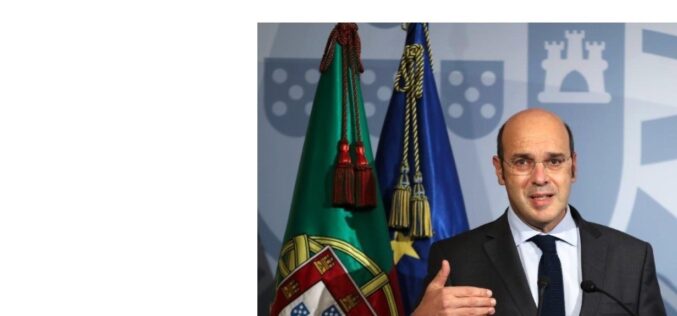 Negócios | Governo apoia empresas com 1.550 milhões de euros