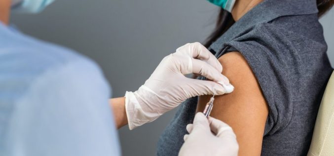 Covid-19 | Vacina começa a ser aplicada em Guimarães