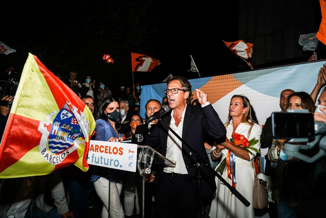 mário constantino derrota horácio barra e o ps e vence eleições autárquicas em barcelos com maioria absoluta, pelo que será o novo presidente da câmara