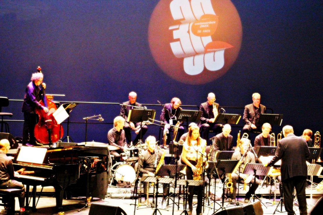 frankfurt-radio-big-band-melissa-aldana-guimaraes-jazz-albano-mendes