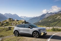 Novo Megane E-Tech 100% elétrico está quase a poder ser encomendado