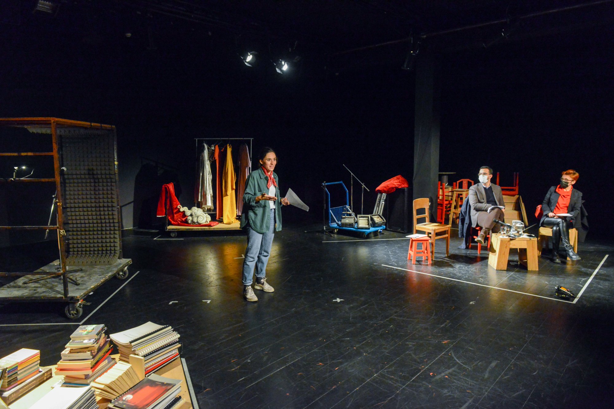 sara barros leitão - a oficina - guiamrães - teatro oficina - espaço oficina - encenação - teatro - artes do palco