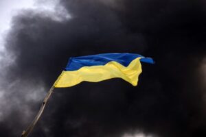 ucrânia - bandeira - rússia - guerra - invasão - operação militar especial
