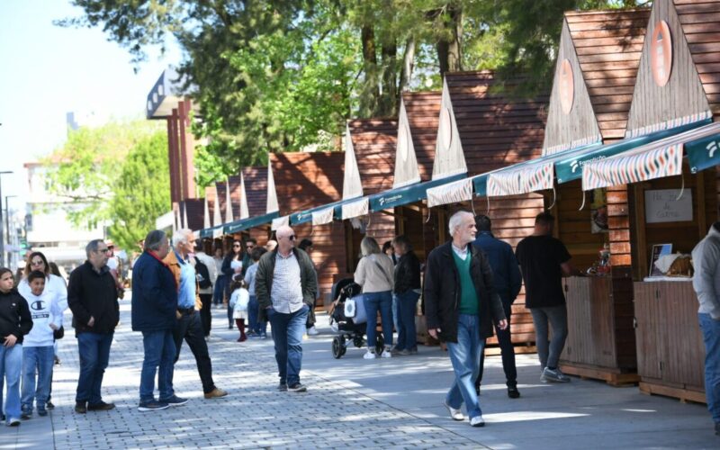 ‘Vai à Vila!’ – mercados urbanos animam Famalicão
